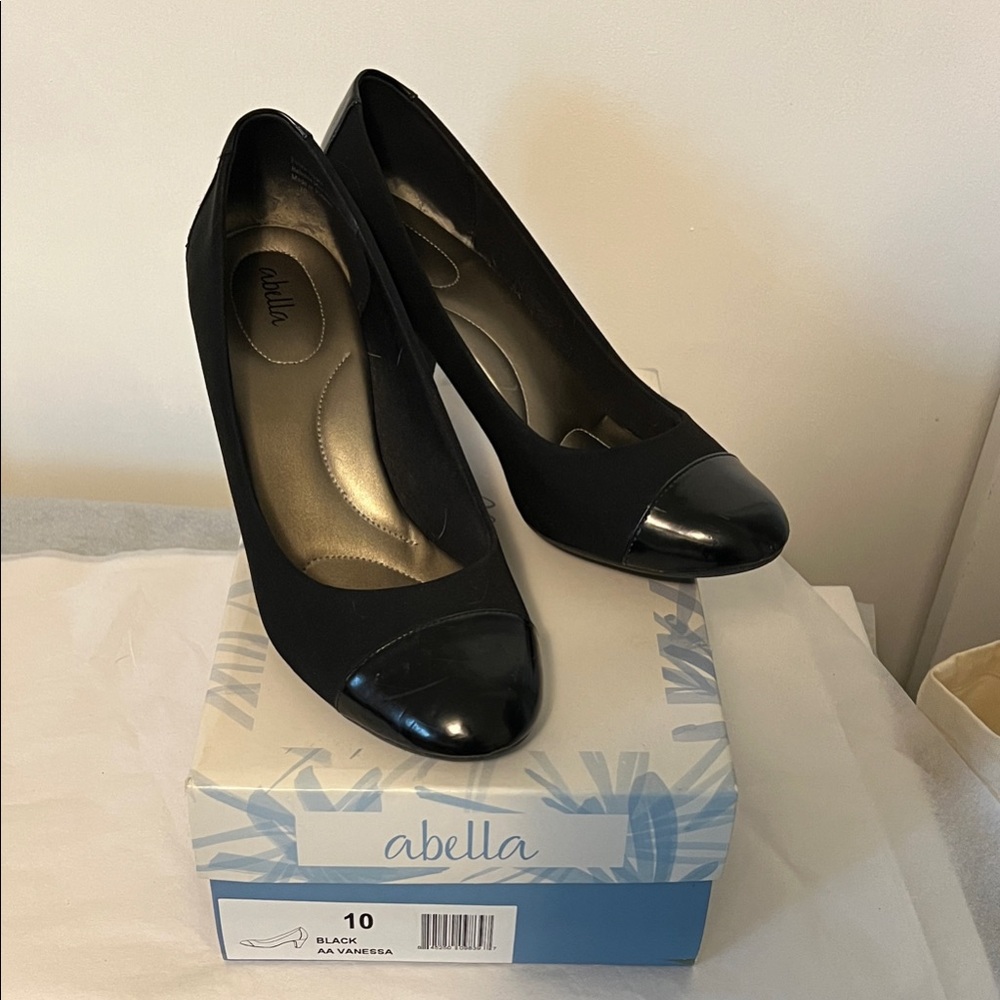 Abella Black Heels Glossy Cap Toe
